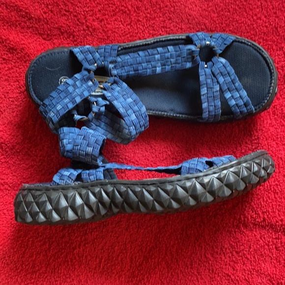 Rock Spring Sandals - Picture 4 of 8